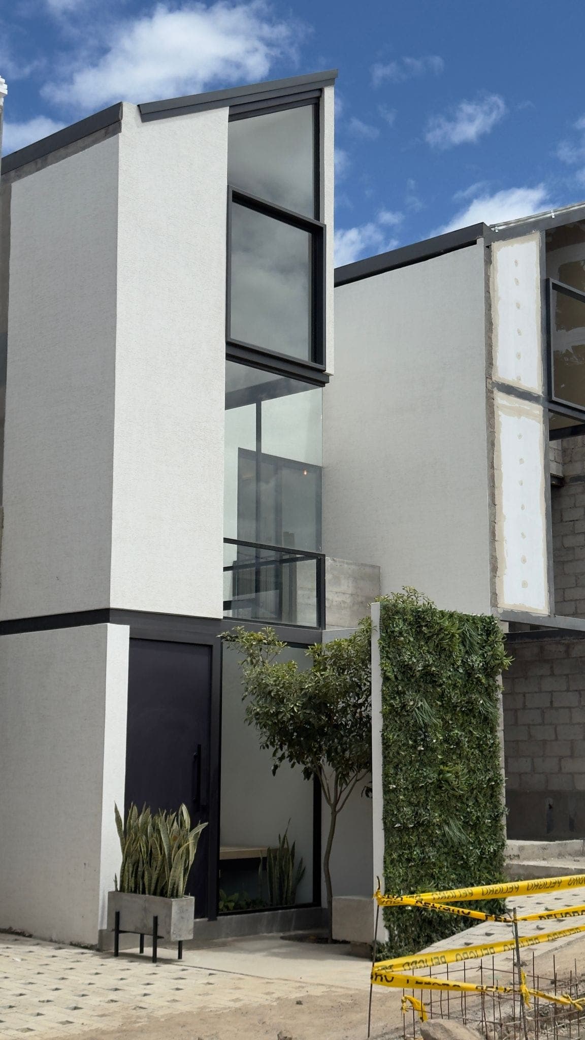 Hito, casas de arquitectura de autor en Tumbaco